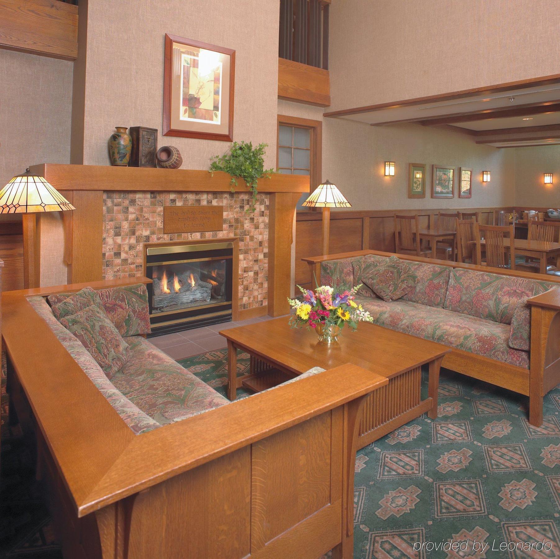 The Craftsman Inn & Suites Fayetteville Интериор снимка